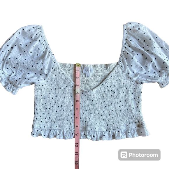 Le Lis High Praise Smocked Star Print Crop Top (White/Navy Star) Size- Medium - Picture 12 of 12